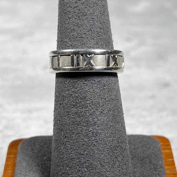 Tiffany & Co. Atlas Band Ring - Picture 5 of 10